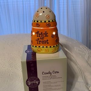 Scentsy Candy Corn Warmer